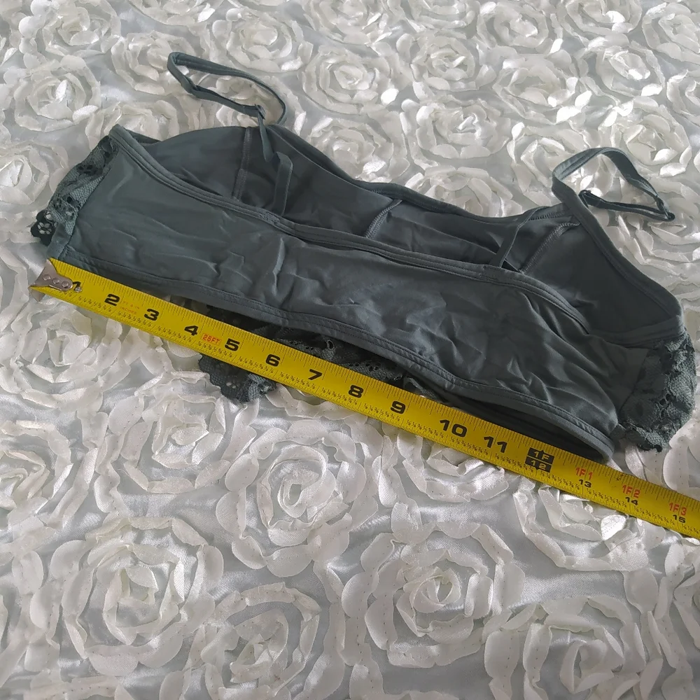 Victoria's secret bandeau flutter bralette top - Picture 7 of 10